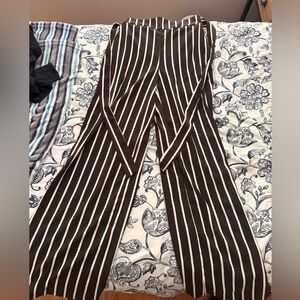 Forever 21 Wide-Leg Pants with White Pinstripes Size SMALL